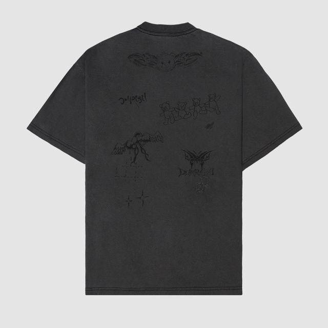 SNAP SKETCH - T-SHIRT Faded Black | Unisex Apparel | Domrebel | SNAP SKETCH - T-SHIRT SNAP SKETCH - T-SHIRT Faded Black | Unisex Apparel | Domrebel | SNAP SKETCH - T-SHIRT