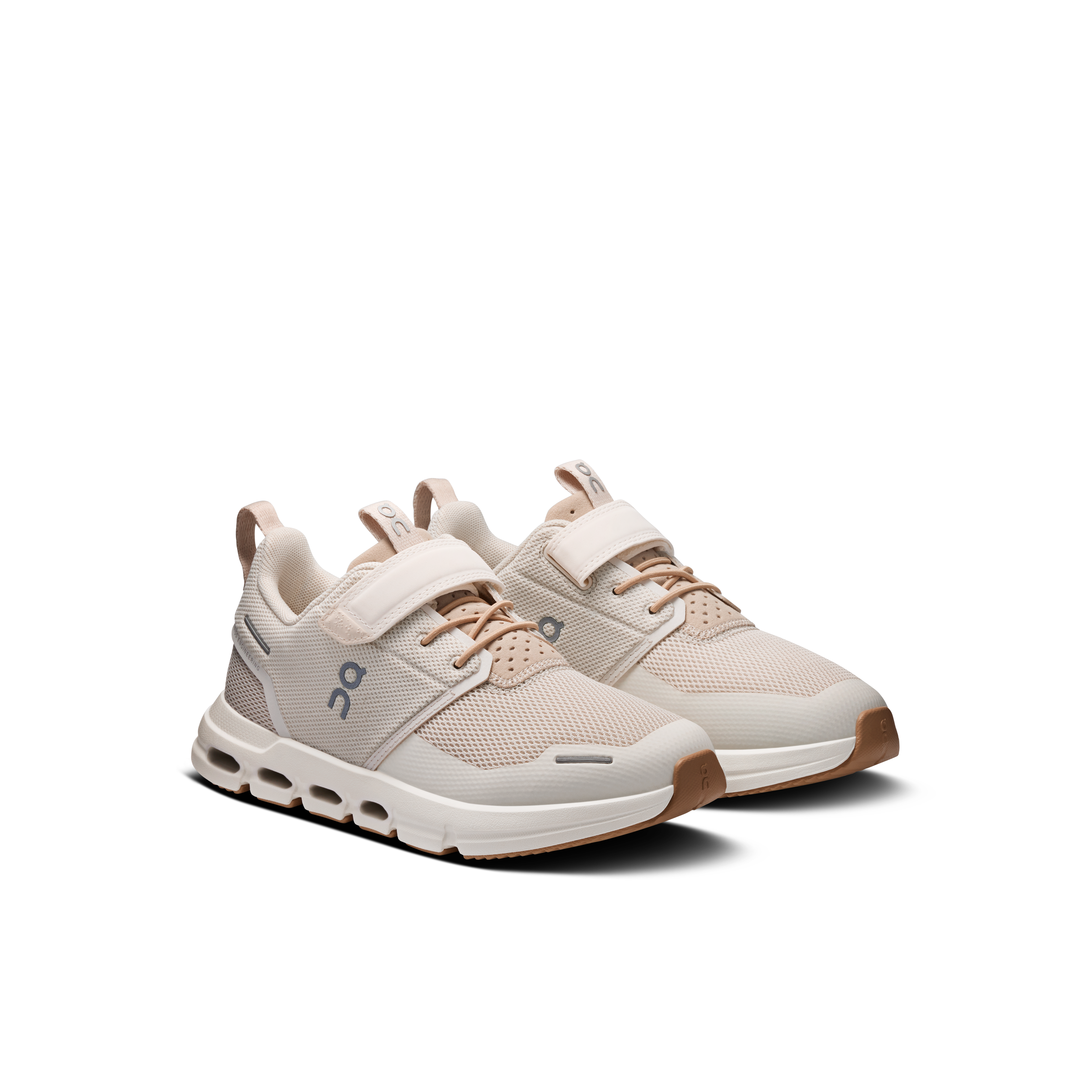 Cloud Play Dew | Lark | Kids Footwear | On | Cloud Play Dew | Lark Cloud Play Dew | Lark | Kids Footwear | On | Cloud Play Dew | Lark