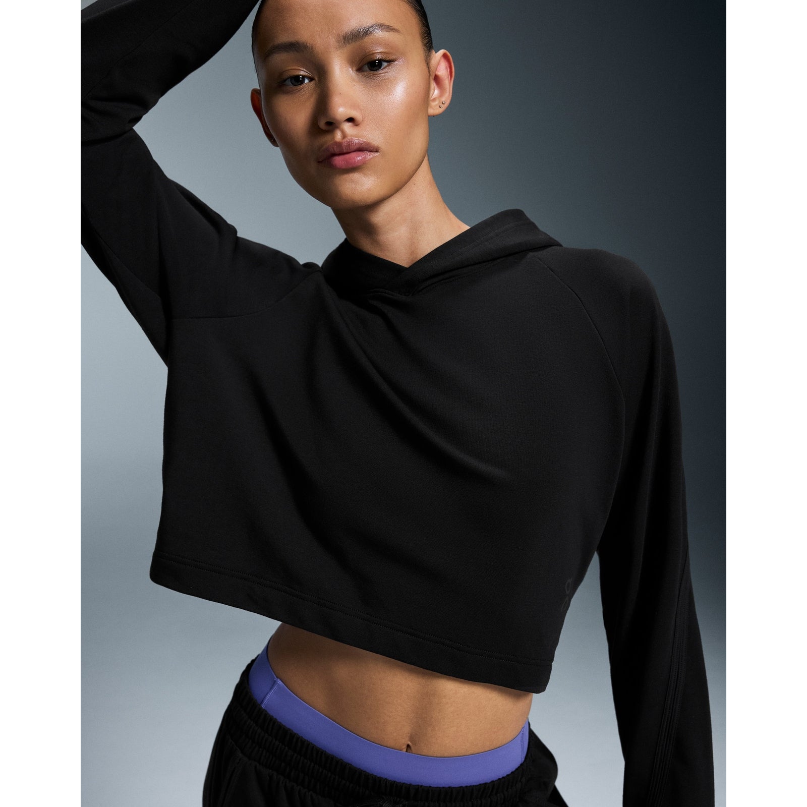 Studio Hoodie 1 W Black | Women's Apparel | On | Studio Hoodie 1 W Black Studio Hoodie 1 W Black | Women's Apparel | On | Studio Hoodie 1 W Black