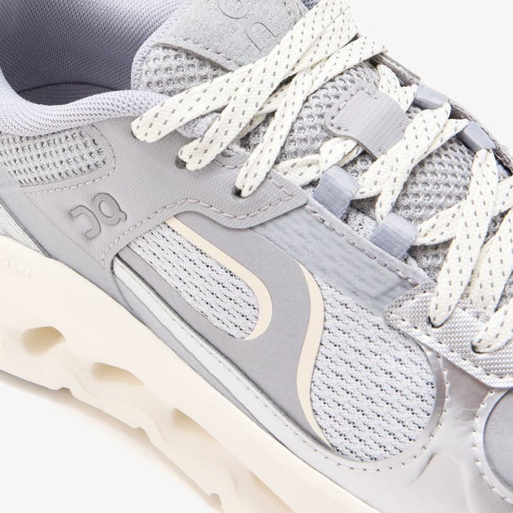 Cloudtilt Arc Alloy | Ivory | Women's Footwear | On | 3WG30313228 Cloudtilt Arc Alloy | Ivory | Women's Footwear | On | 3WG30313228