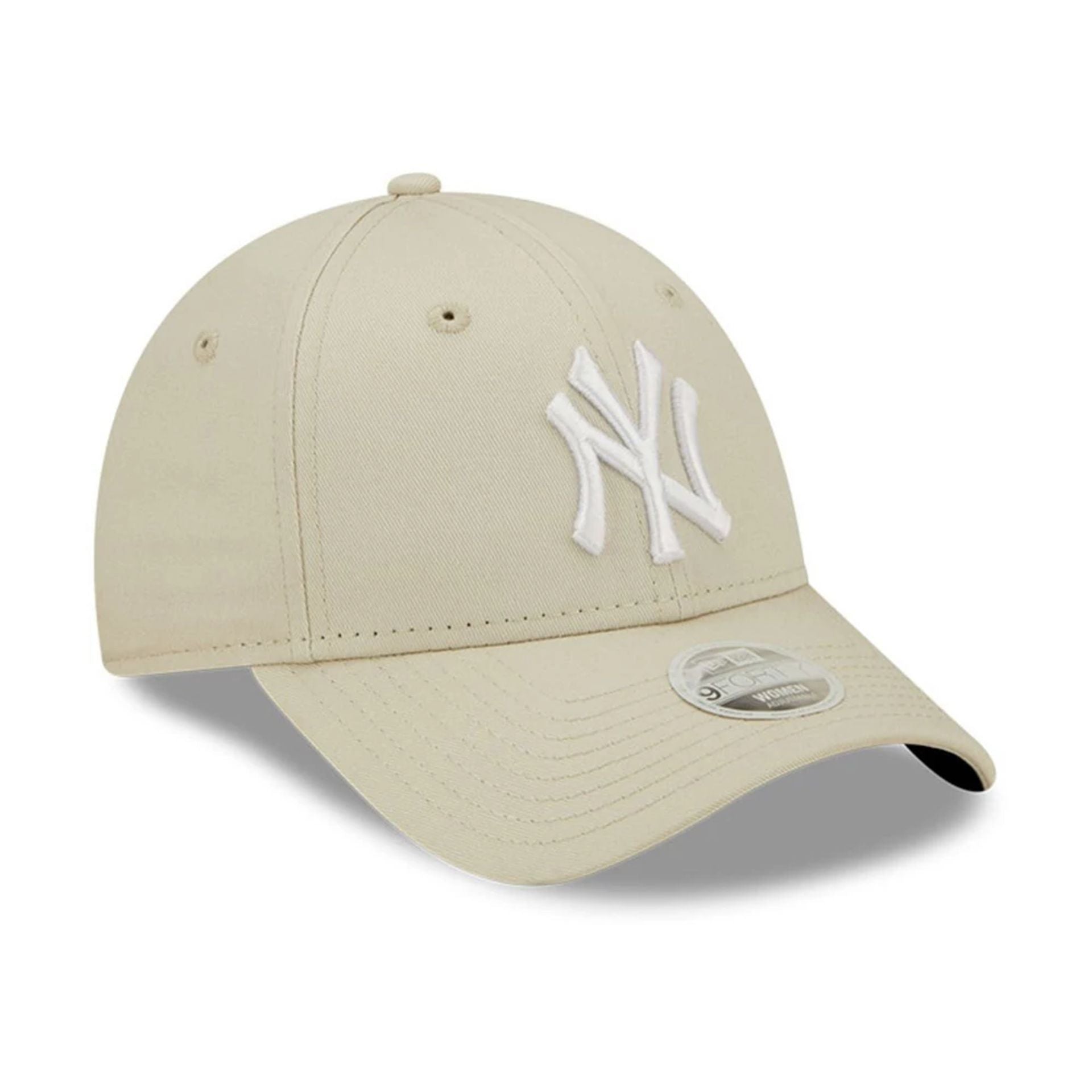 New York Yankees Womens League Essential Light Beige 9FORTY Adjustable Cap | Accessories | NEW ERA | 60292635 New York Yankees Womens League Essential Light Beige 9FORTY Adjustable Cap | Accessories | NEW ERA | 60292635