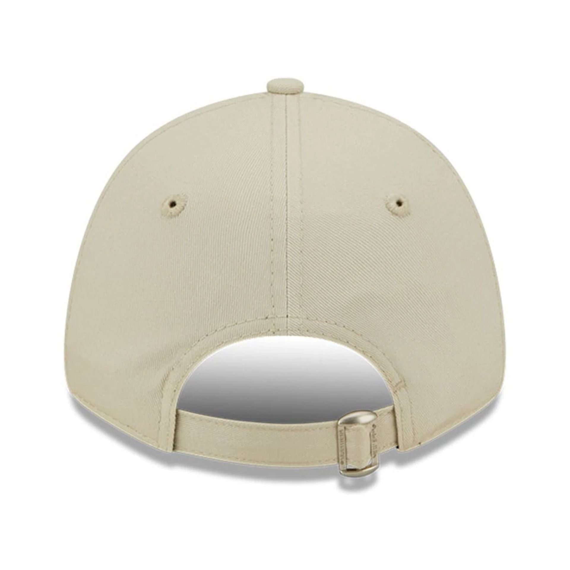 New York Yankees Womens League Essential Light Beige 9FORTY Adjustable Cap | Accessories | NEW ERA | 60292635 New York Yankees Womens League Essential Light Beige 9FORTY Adjustable Cap | Accessories | NEW ERA | 60292635