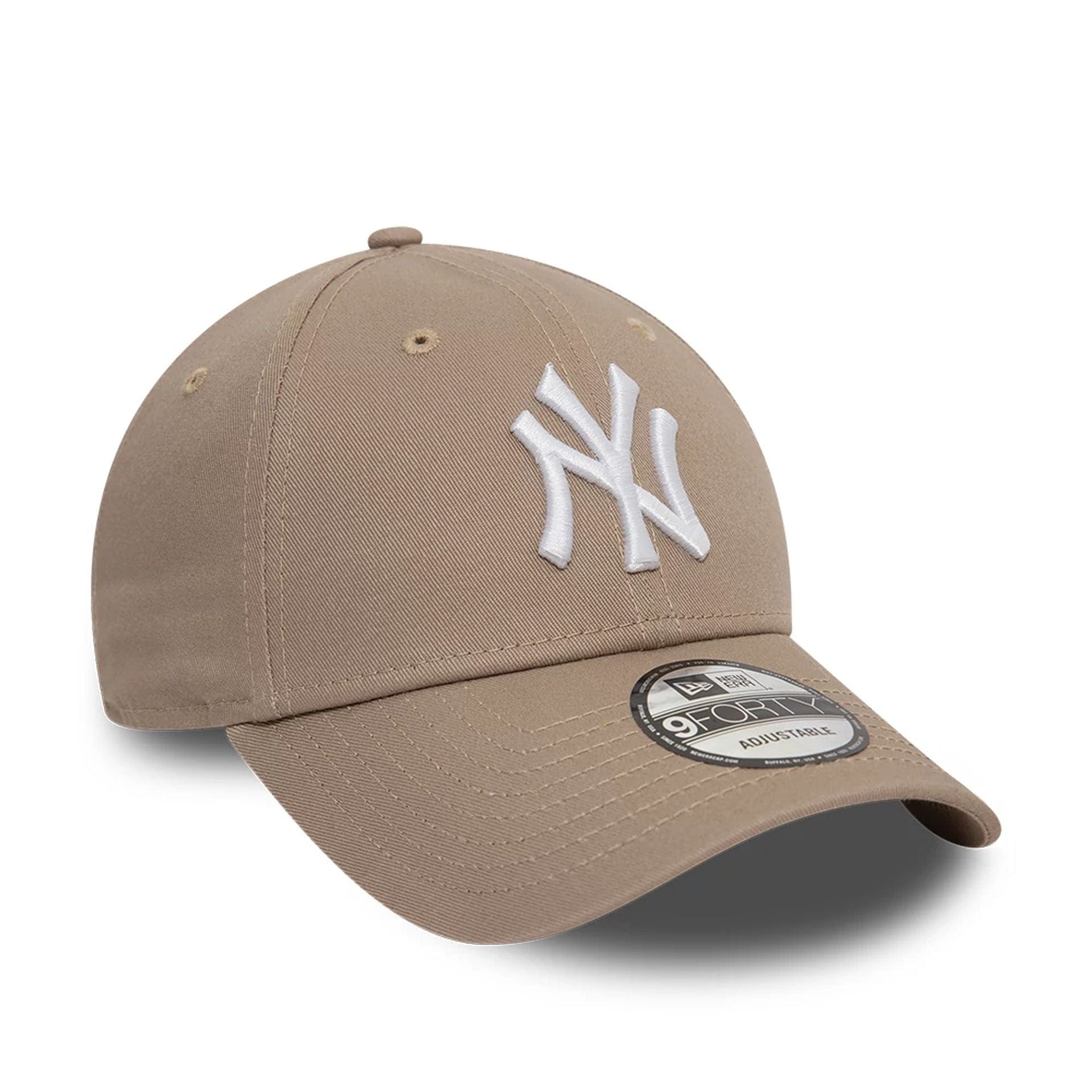 New York Yankees League Essential Pastel Brown 9FORTY Adjustable Cap | Accessories | NEW ERA | 60471457 New York Yankees League Essential Pastel Brown 9FORTY Adjustable Cap | Accessories | NEW ERA | 60471457