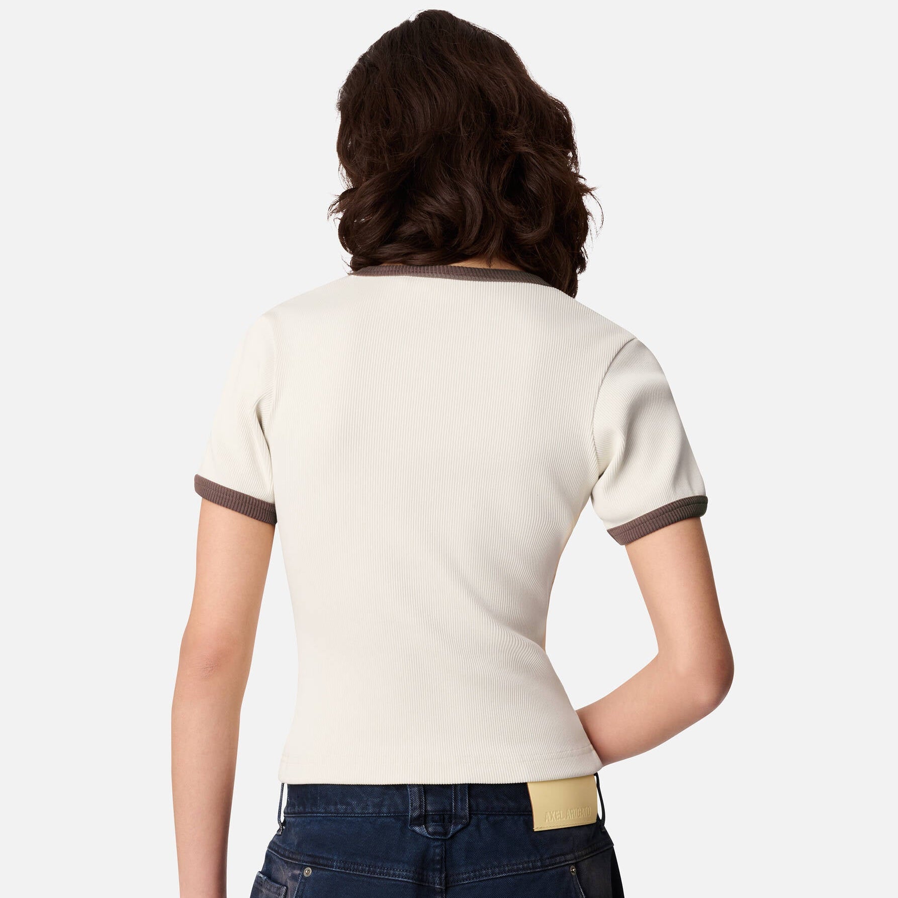 Dahlia T-Shirt Cream | Women's Apparel | AXEL ARIGATO | A4167001 Dahlia T-Shirt Cream | Women's Apparel | AXEL ARIGATO | A4167001