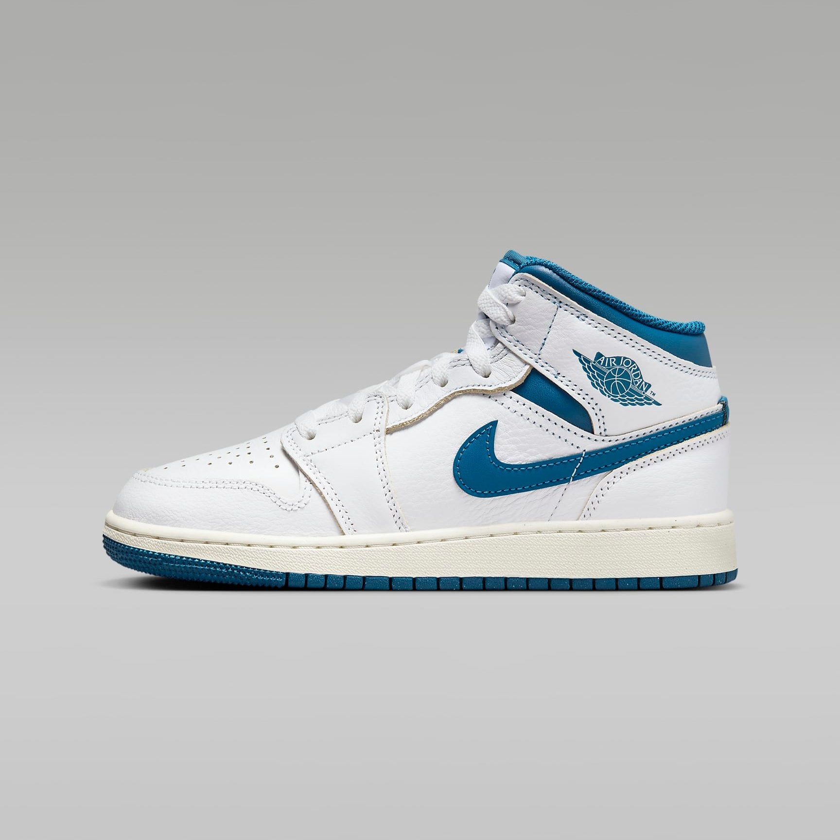 Air Jordan Mid SE Older Kids' Shoes – SolesStoleMySoul