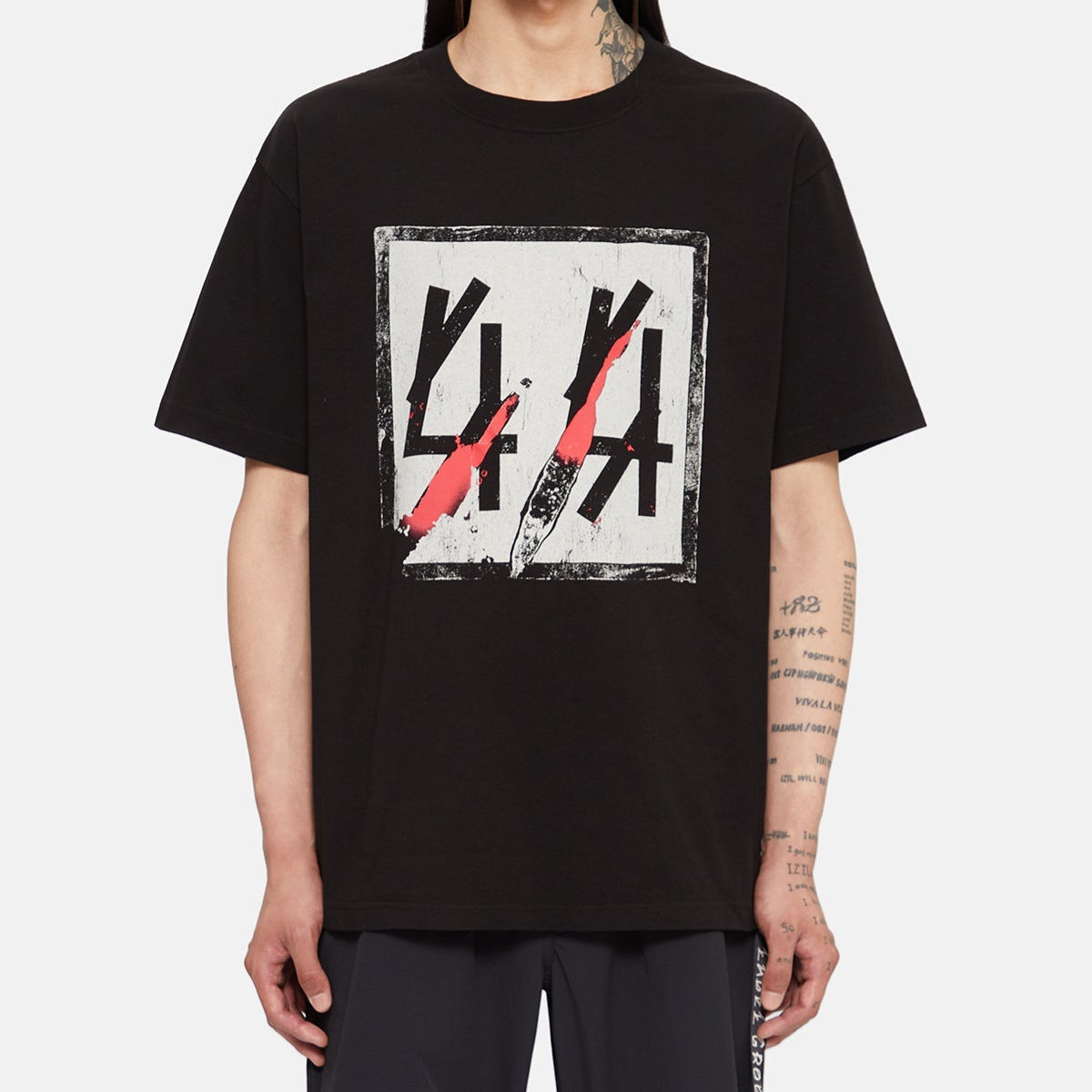 STICKA TEE BLACK | Men's Apparel | LABEL 44 | B0030556-FA582-P604 STICKA TEE BLACK | Men's Apparel | LABEL 44 | B0030556-FA582-P604