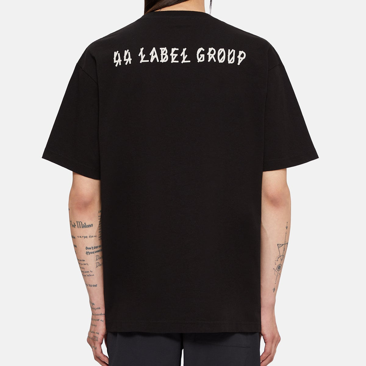 STICKA TEE BLACK | Men's Apparel | LABEL 44 | B0030556-FA582-P604 STICKA TEE BLACK | Men's Apparel | LABEL 44 | B0030556-FA582-P604