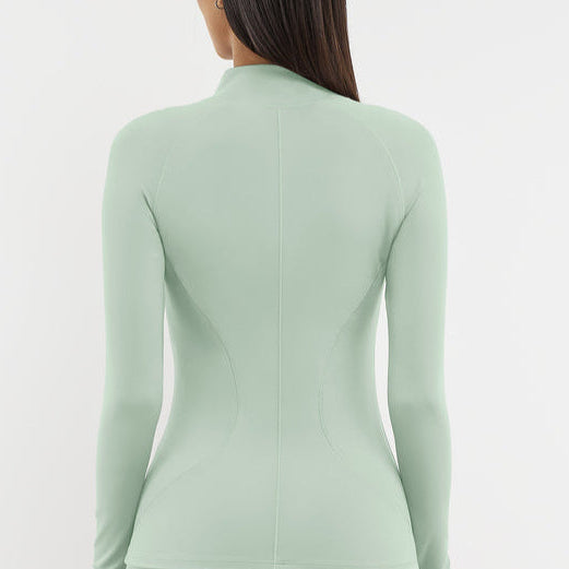 Recycled Soft skin Fitted Running Top Milky Mint | Women's Apparel | THEGIVINGMOVEMENT | S116V14MMIWM_1 Recycled Soft skin Fitted Running Top Milky Mint | Women's Apparel | THEGIVINGMOVEMENT | S116V14MMIWM_1