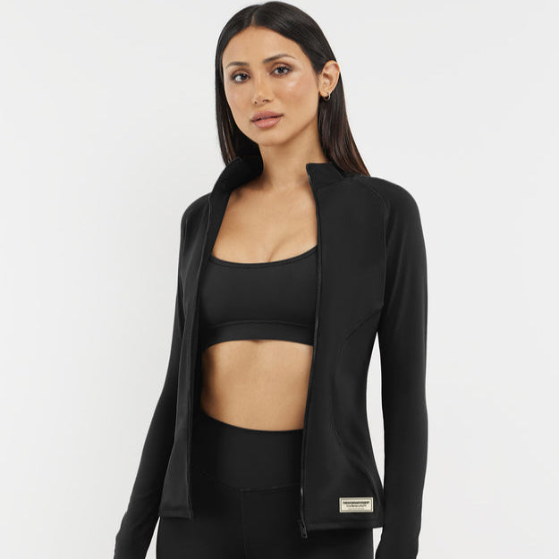 Recycled Soft skin Fitted Running Top Pitch Black | Women's Apparel | THEGIVINGMOVEMENT | S116V14PBWM_2 Recycled Soft skin Fitted Running Top Pitch Black | Women's Apparel | THEGIVINGMOVEMENT | S116V14PBWM_2