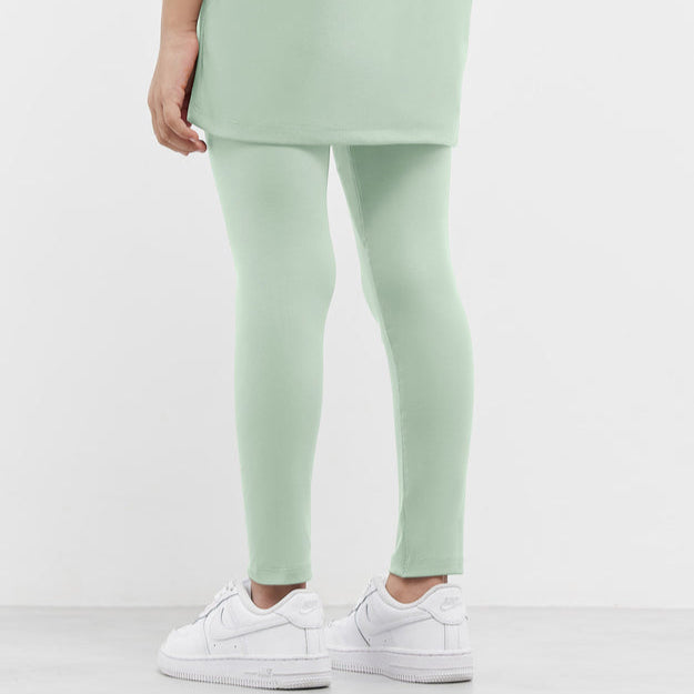Recycled Soft skin Teen Leggings Milky Mint | Kids Apparel | THEGIVINGMOVEMENT | S204TEENV14MMIGR_1 Recycled Soft skin Teen Leggings Milky Mint | Kids Apparel | THEGIVINGMOVEMENT | S204TEENV14MMIGR_1