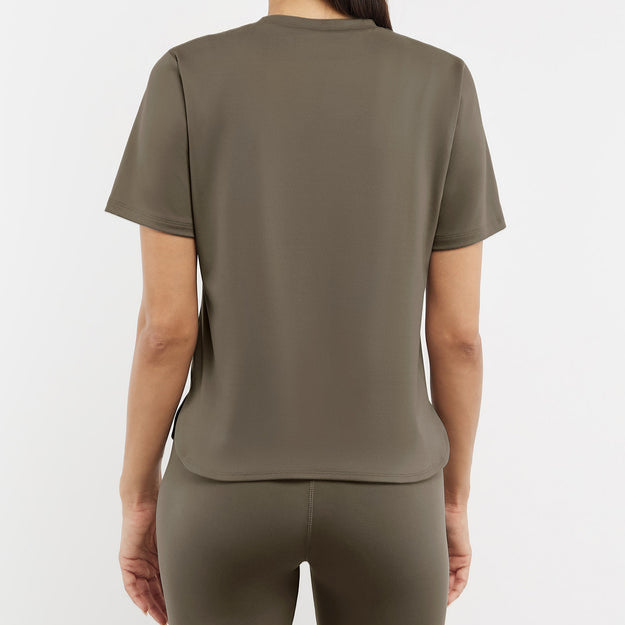 Recycled Soft skin Regular Fit Curved Hem T-Shirt Truffle | Women's Apparel | THEGIVINGMOVEMENT | S549V14TRFWM_1 Recycled Soft skin Regular Fit Curved Hem T-Shirt Truffle | Women's Apparel | THEGIVINGMOVEMENT | S549V14TRFWM_1