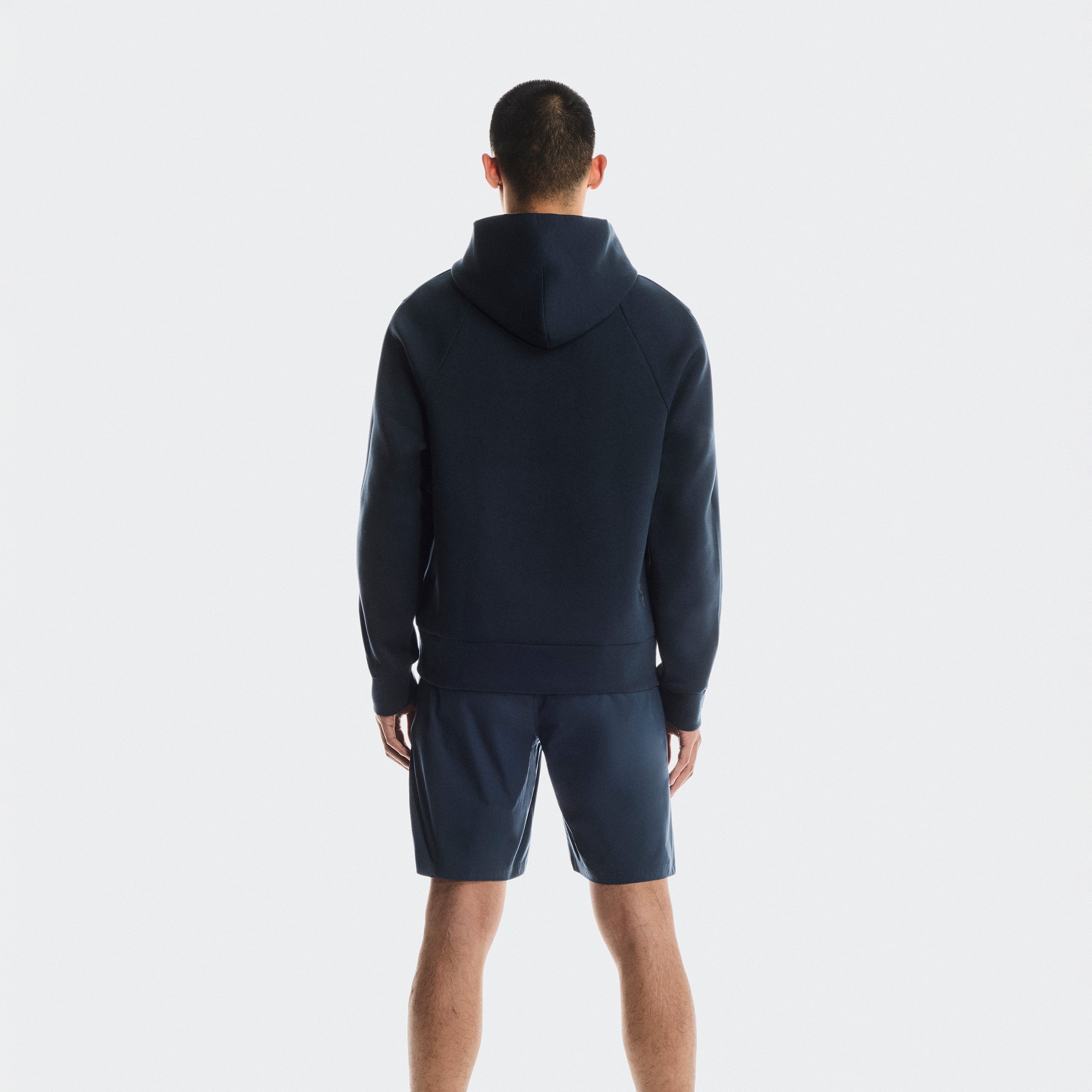 Focus Tech Hoodie M Navy | Men's Apparel | On | 1MF30290255 Focus Tech Hoodie M Navy | Men's Apparel | On | 1MF30290255