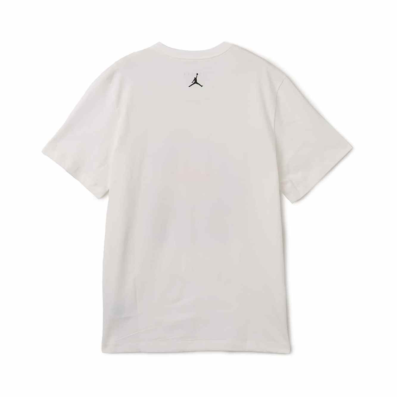 MJ FLT ESS FLMNGO SS CREW WHITE/BLACK | Men's Apparel | Jordan | HJ2399-100 MJ FLT ESS FLMNGO SS CREW WHITE/BLACK | Men's Apparel | Jordan | HJ2399-100