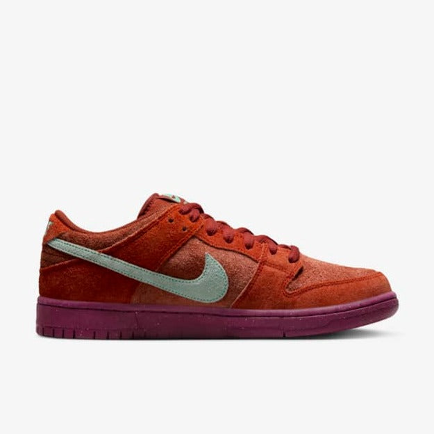 NIKE SB DUNK LOW MYSTIC RED ROSWOOD – SolesStoleMySoul