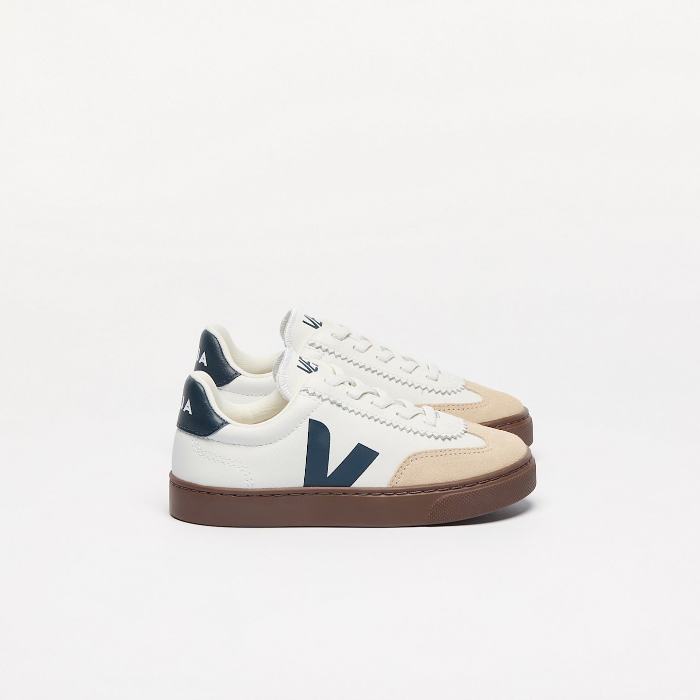 KIDS VOLLEY ELASTIC LACES LEATHER WHITE NAUTICO BARK | Kids Footwear | Veja | SY2021013 KIDS VOLLEY ELASTIC LACES LEATHER WHITE NAUTICO BARK | Kids Footwear | Veja | SY2021013