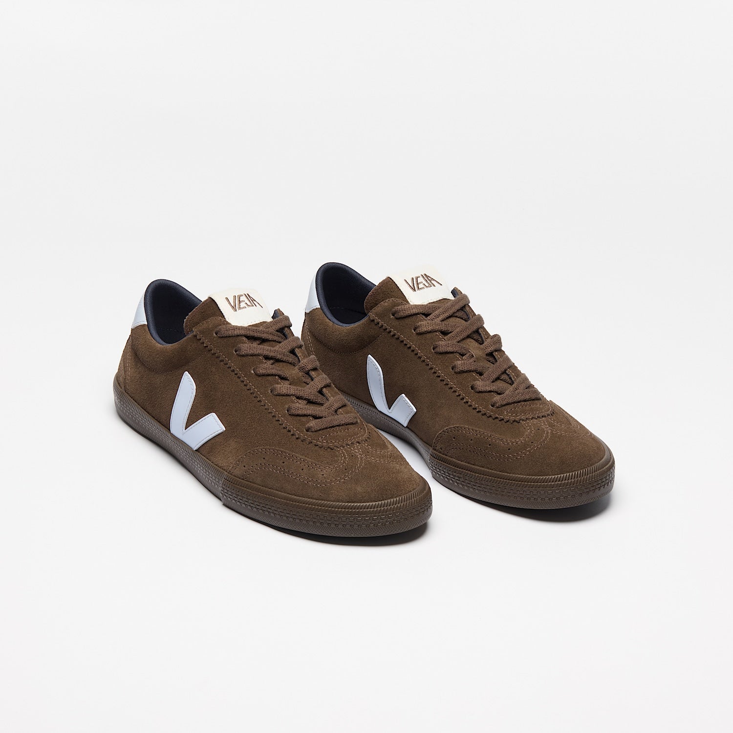 VOLLEY SUEDE EAGLE SWAN | Women's Footwear | Veja | VO0320888A VOLLEY SUEDE EAGLE SWAN | Women's Footwear | Veja | VO0320888A