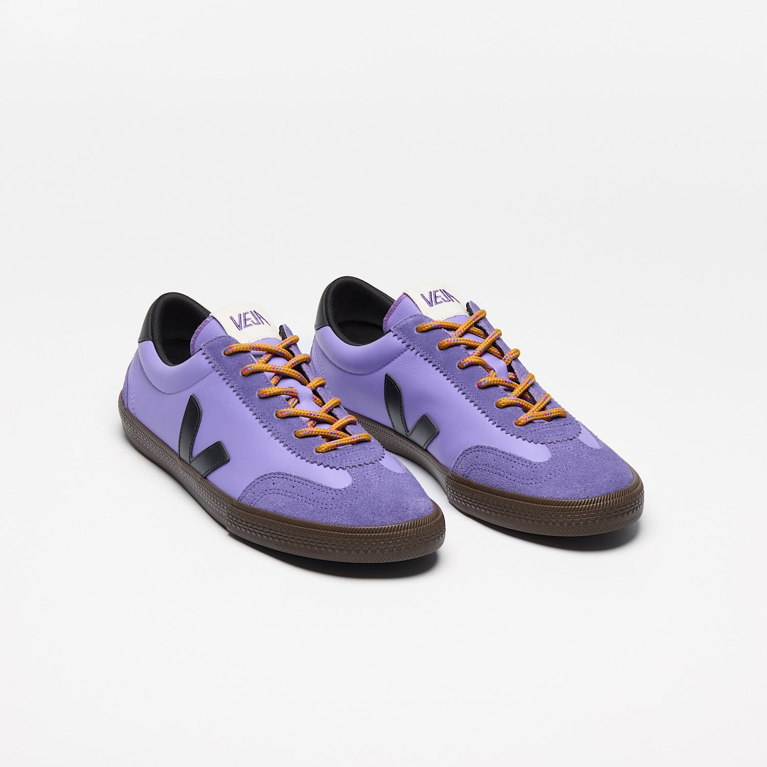 VOLLEY LEATHER JOKER BLACK EAGLE | Women's Footwear | Veja | VO2020882A VOLLEY LEATHER JOKER BLACK EAGLE | Women's Footwear | Veja | VO2020882A