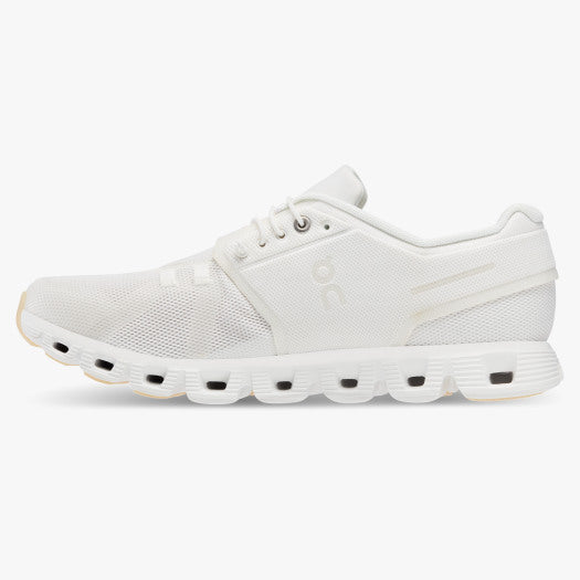 CLOUD 5 UNDYED WHITE ON RUNNING